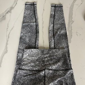 Lululemon leggings full length size 4